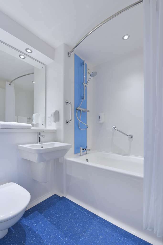 Travelodge Liverpool Central Quarto foto